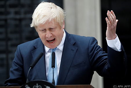 Johnson drohte bisher, sein Land auch ohne Deal aus der EU zu führen