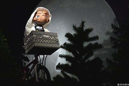E.T. ist ins Wachsfigurenkabinett eingezogen