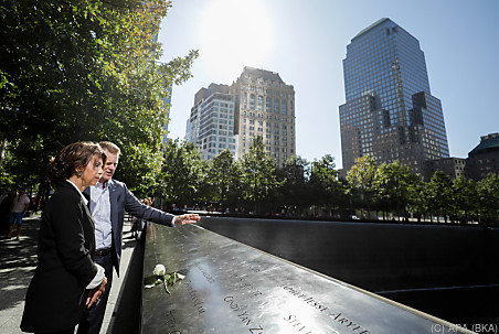 Kanzlerin Bierlein besuchte das 9/11-Memorial