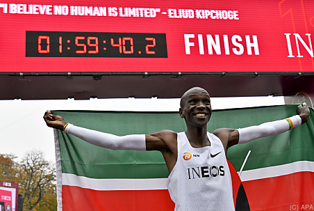 Kipchoge lief Marathon in 1:59:40 Stunden